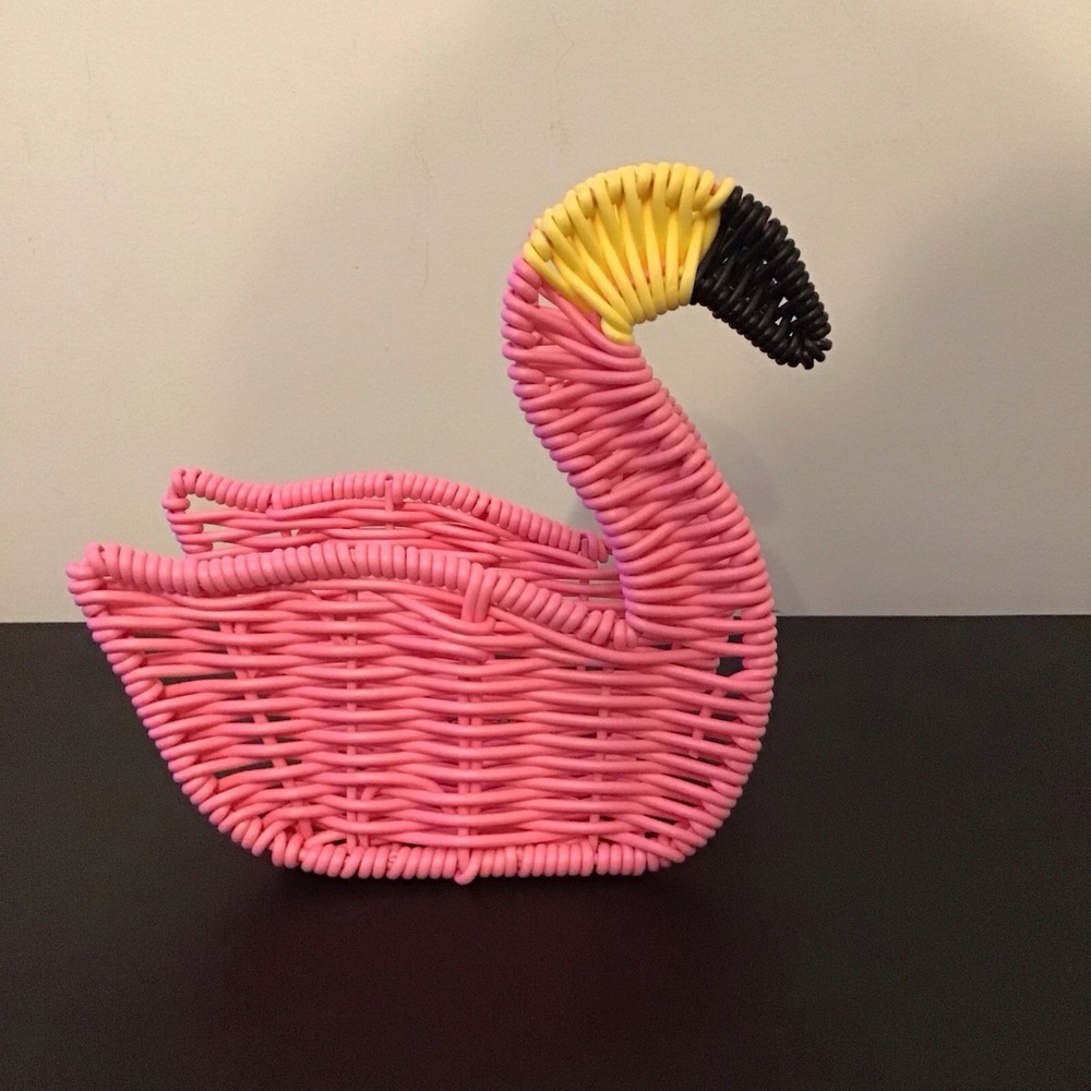 Hello Spring Flamingo Shaped Napkin Holder Wicker Resin Pink Great Condition